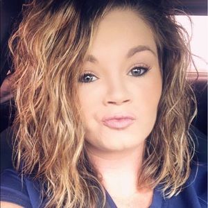 Meet your Posher, Britne